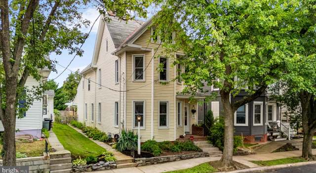 Photo of 53 Front St, Lititz, PA 17543