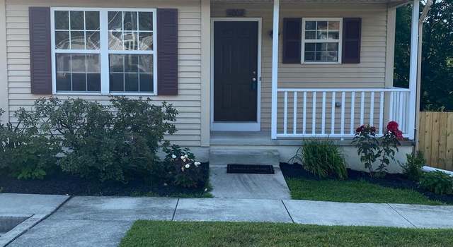 Photo of 1002 Rebecca St, Carlisle, PA 17013