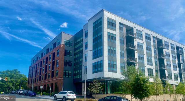 Photo of 1761 Old Meadow Rd #404, Mclean, VA 22101