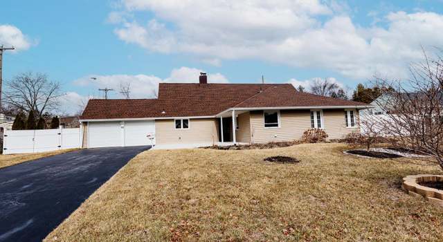 Photo of 68 Forsythia Dr Dr S, Levittown, PA 19056