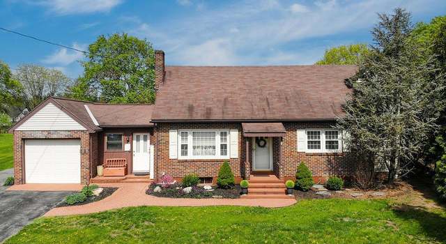 Photo of 232 E 4th St, Bernville, PA 19506
