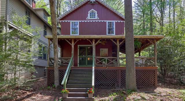 Photo of 304 Pennsylvania Ave, Mount Gretna, PA 17064