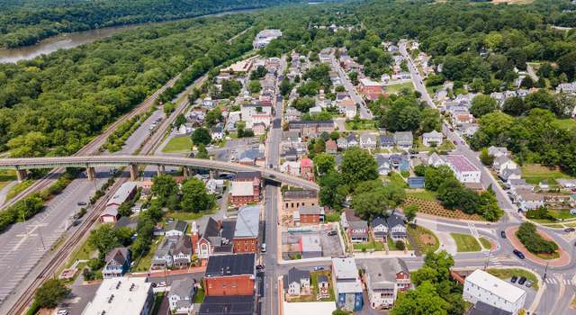 Photo of 1 N Virginia Ave, Brunswick, MD 21716