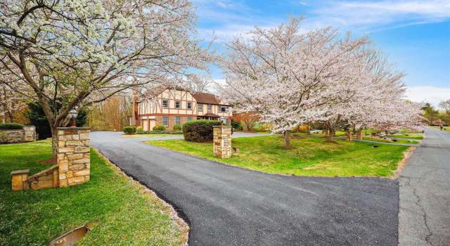 Photo of 13608 Maidstone Ln, Potomac, MD 20854