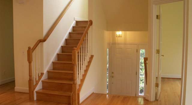 Photo of 8171 Pasture Rose Ct, Lorton, VA 22079