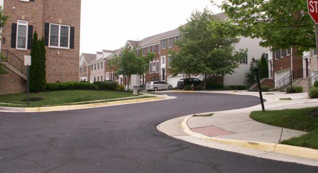 Photo of 8171 Pasture Rose Ct, Lorton, VA 22079