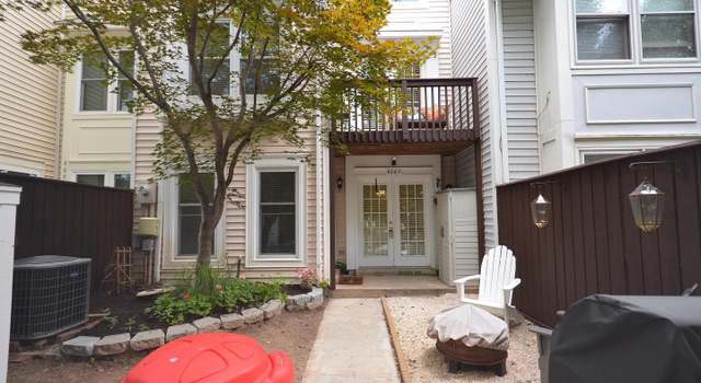 Photo of 6067 Meadow Crest Ct, Centreville, VA 20121