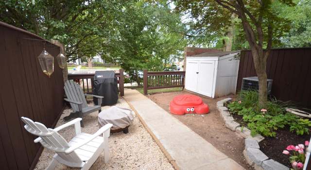 Photo of 6067 Meadow Crest Ct, Centreville, VA 20121