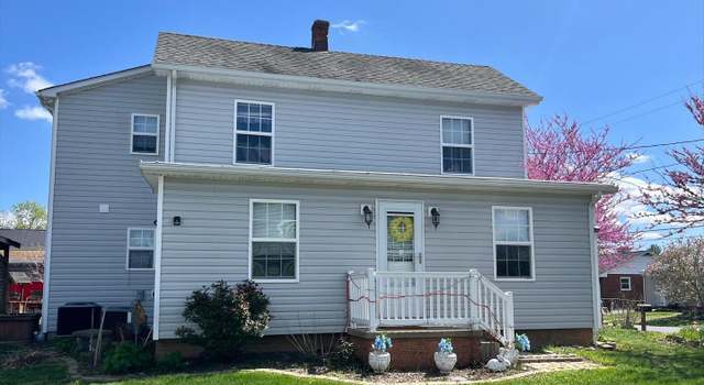 Photo of 206 Woodland Ave, Luray, VA 22835