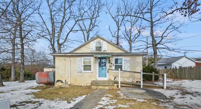 Photo of 80 Theatre Rd, Front Royal, VA 22630