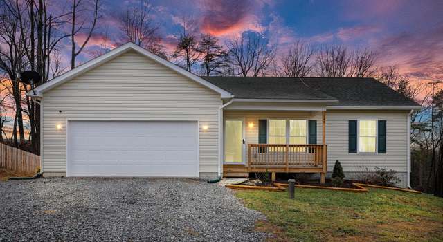 Photo of 165 Hampshire House Dr, Yellow Spring, WV 26865