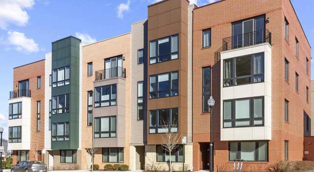 Photo of 108 S Pickett St #101, Alexandria, VA 22304
