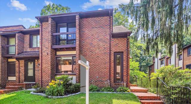 Photo of 5818 Jacksons Oak Ct, Burke, VA 22015