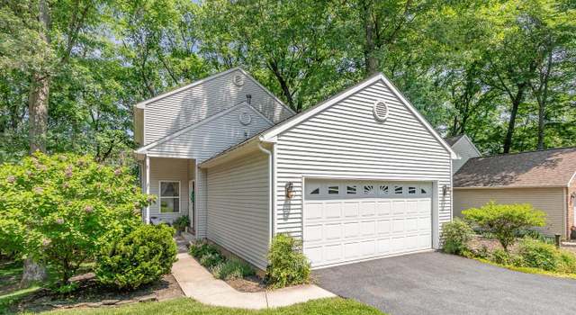 Photo of 6122 Summit Pointe Dr, Harrisburg, PA 17111