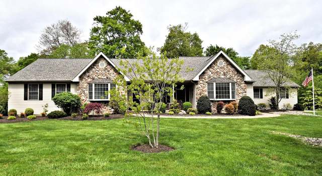 Photo of 675 Forest Creek Dr, Ambler, PA 19002
