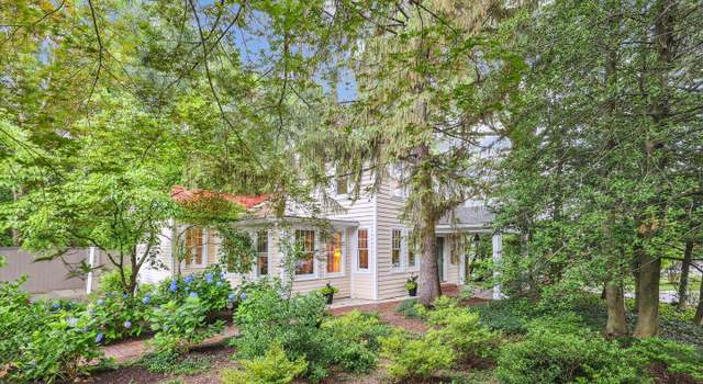 Photo of 300 E Broad St, Falls Church, VA 22046