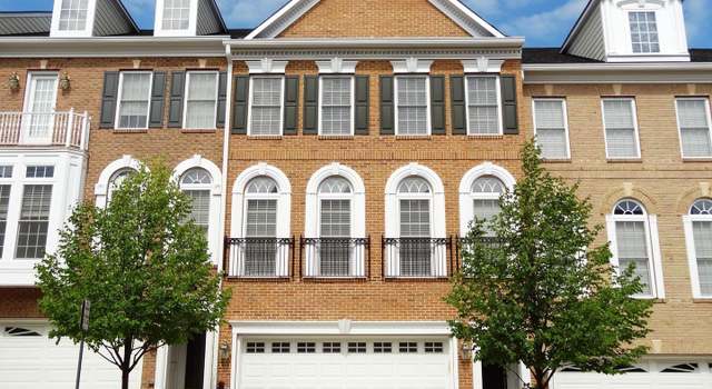 Photo of 4066 Clovet Dr, Fairfax, VA 22030