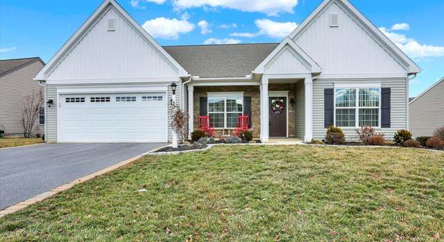 Photo of 13 Apple Blossom Ln, Womelsdorf, PA 19567