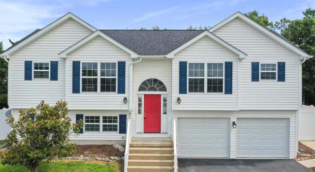 Photo of 43 Hansberry Ct, Inwood, WV 25428