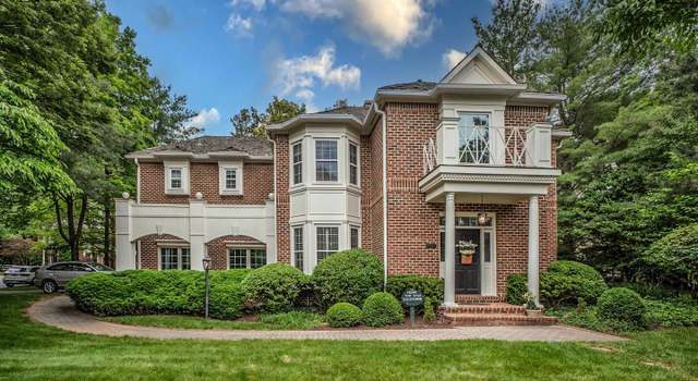 Property at 1 Town Gate Ct, Bethesda, MD 20817, 5 beds, 3.5 baths