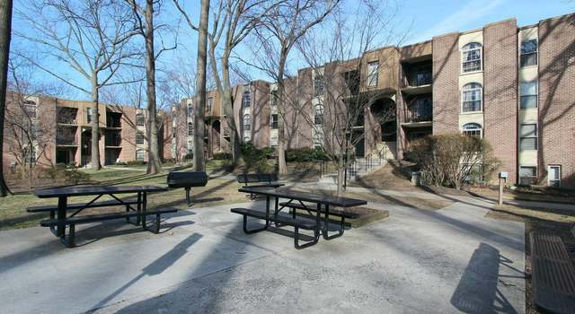 Photo of 3304 Woodburn Village Dr #11, Annandale, VA 22003