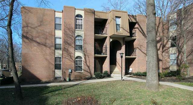 Photo of 3304 Woodburn Village Dr #11, Annandale, VA 22003