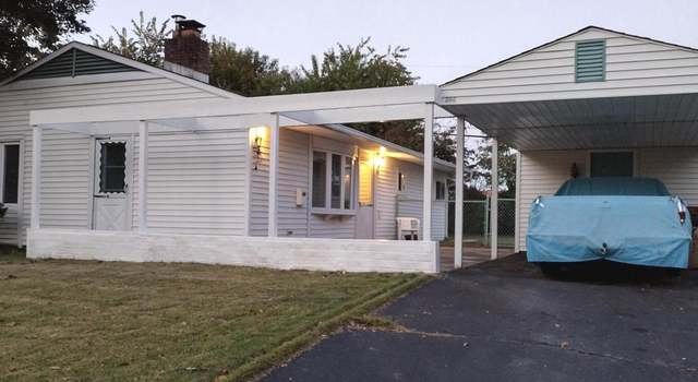 Photo of 386 Lakeside Dr, Levittown, PA 19054
