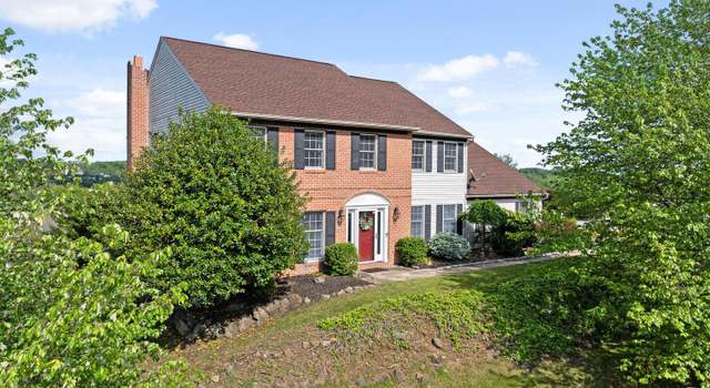 Photo of 38 Sycamore Dr, Reading, PA 19606