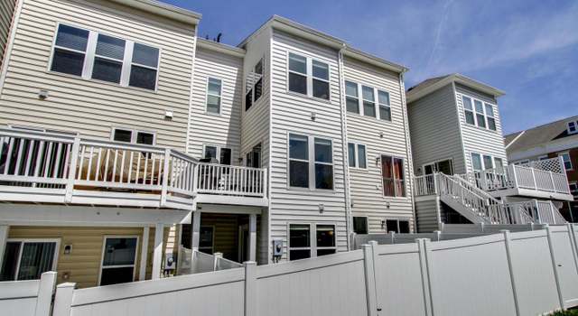 Photo of 42679 Redeemer Ter, Ashburn, VA 20148