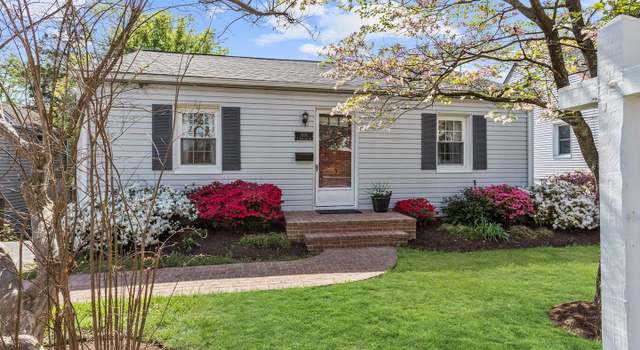 Photo of 1200 Roosevelt St, Arlington, VA 22205