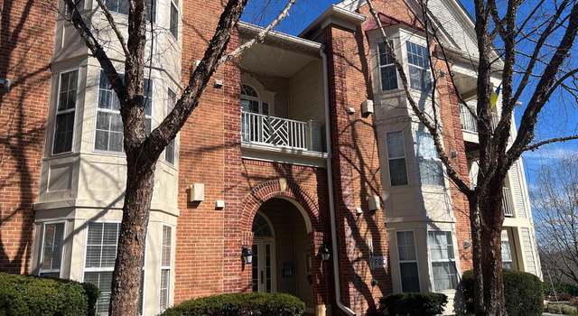 Photo of 13401 Fountain Club Dr #14303, Germantown, MD 20874