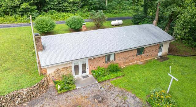 Photo of 112 Highland Way, Chester Gap, VA 22623