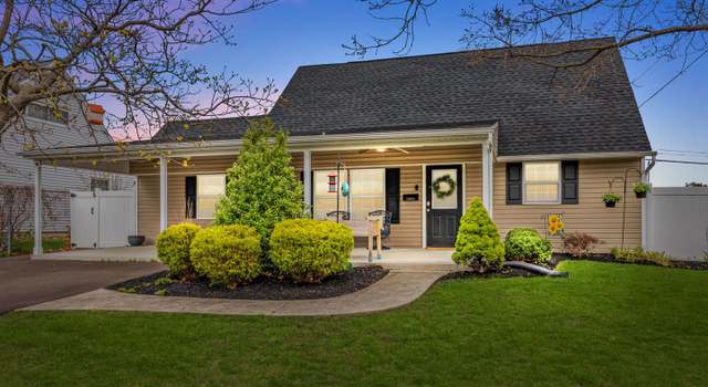 Photo of 118 Plumtree Rd, Levittown, PA 19056