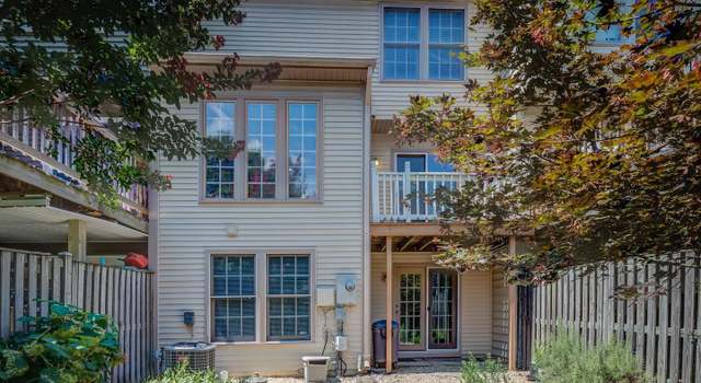 Photo of 13928 Waterflow Pl, Centreville, VA 20121