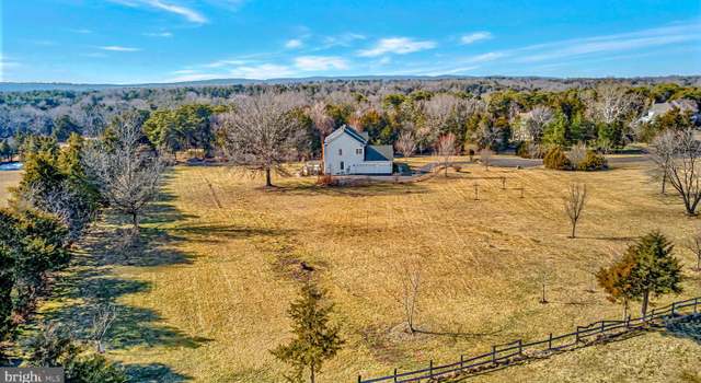 Photo of 6563 Hallissey Ct, Centreville, VA 20120