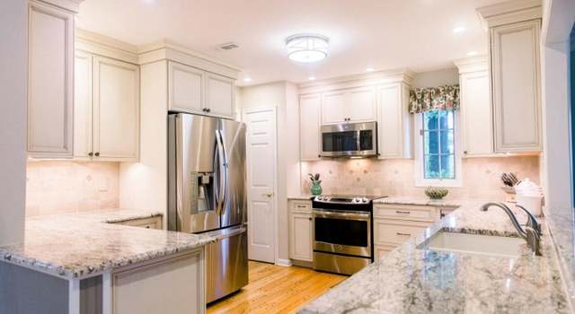 Photo of 108 Ridgeview Ln, Doylestown, PA 18901