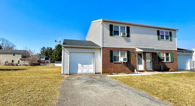 Photo of 31 Walnut Mill Ln, Cleona, PA 17042