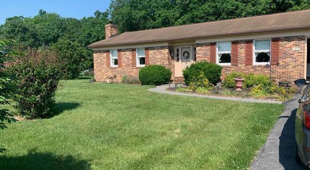 Photo of 123 Lane St, Stephens City, VA 22655