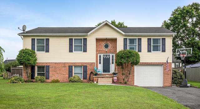 Photo of 102 Hammer Ct, Stephens City, VA 22655