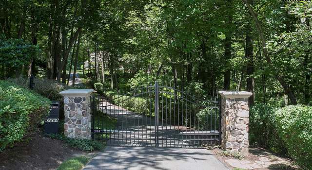 Photo of 2864 Country Woods Ct, Finksburg, MD 21048