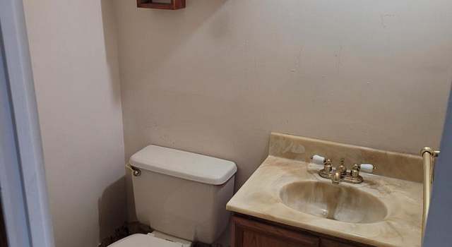 Photo of 142 Mendham Dr, North Wales, PA 19454