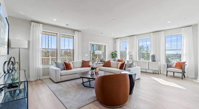 Photo of 13685 Innovation Station Loop Unit B, Herndon, VA 20171