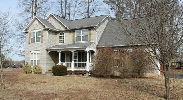 Photo of 10127 New Scotland Dr, Fredericksburg, VA 22408
