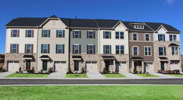 Photo of 8238 Kirk Farm Cir, Windsor Mill, MD 21244
