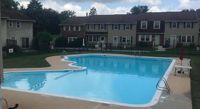 Photo of 114 Dew Drop Ct, York, PA 17403