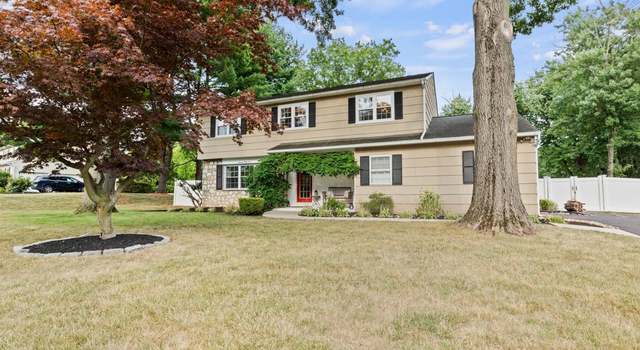 Photo of 1935 Deerfield Dr, Lansdale, PA 19446