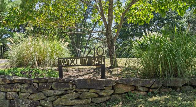 Photo of 210 Grand View Rd, Washington, VA 22747