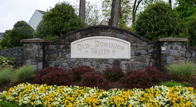 Photo of 208 Wise Ct, Purcellville, VA 20132