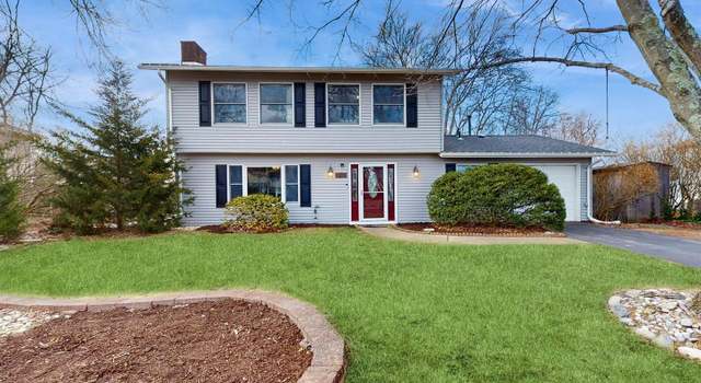 Photo of 888 Jamesport Dr, Toms River, NJ 08753