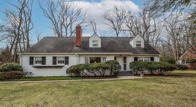 Photo of 7004 Wells Pkwy, University Park, MD 20782
